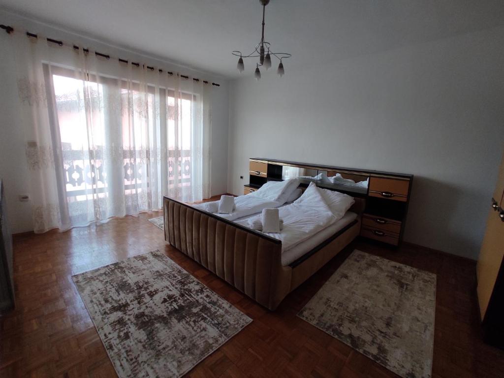 REA Home Visoko - 4