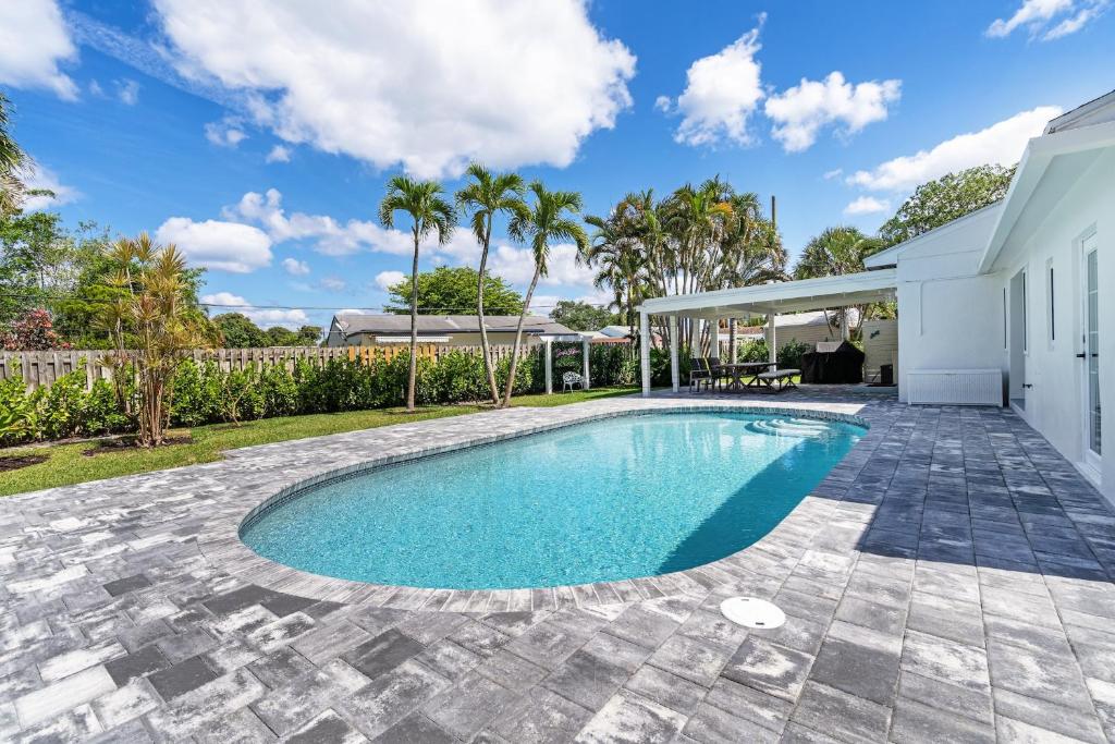Delray Oasis: Pool, Gazebo & Beach Access, Delray Beach