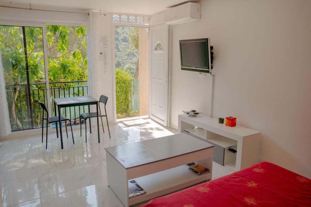 La Turbie, charmant logement. - 2
