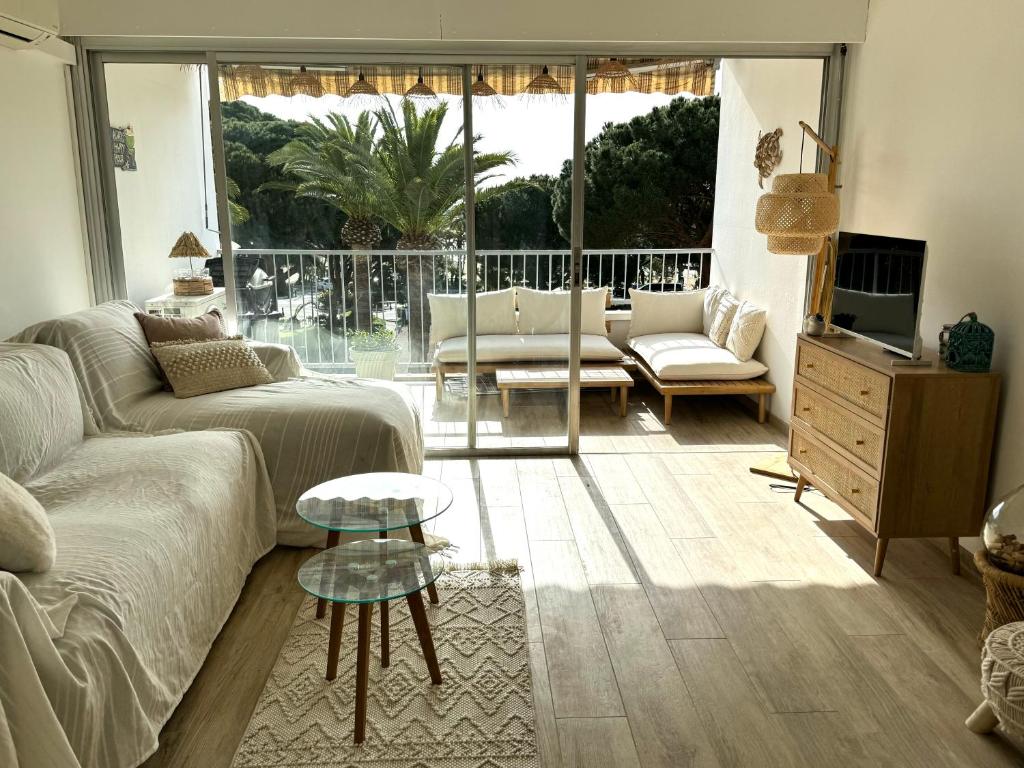 Cosy studio devant la mer Lavandou - 2