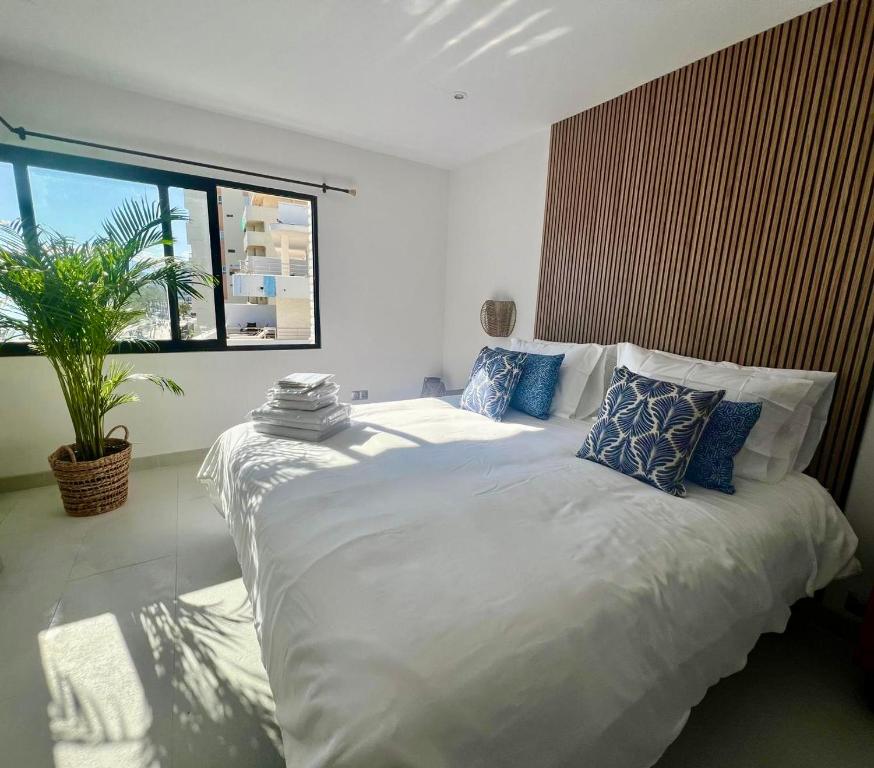 Marbella Beachfront Apartment (434C Skol) - 2