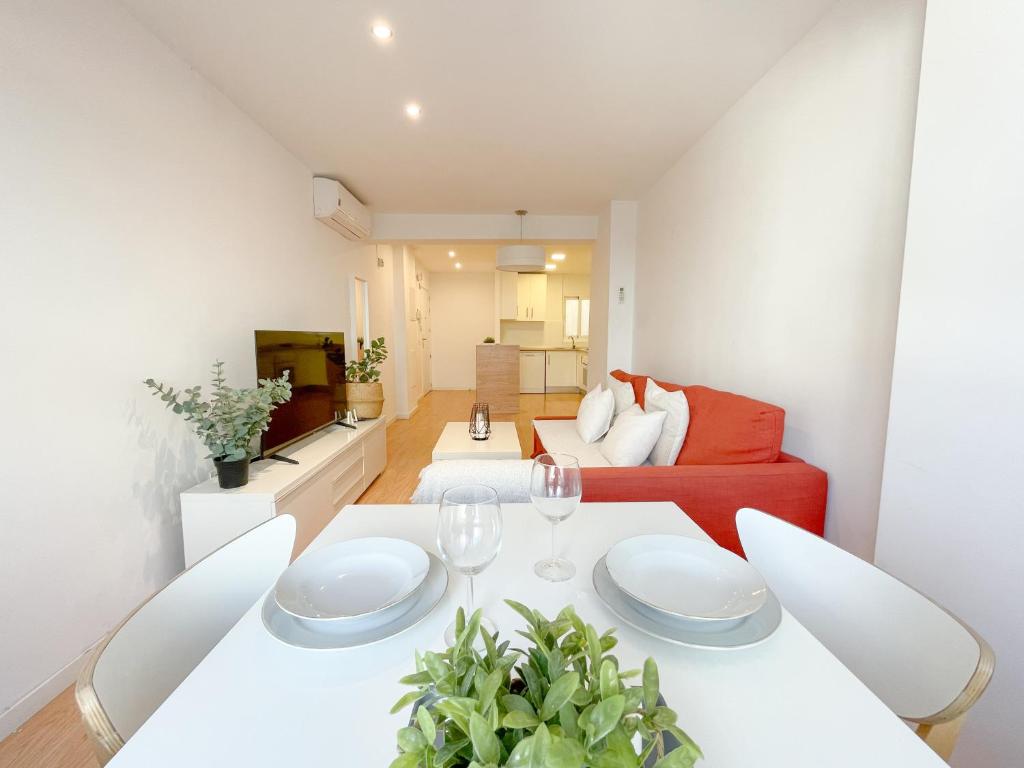 Moderno apartamento Plz de la Merced, Малага