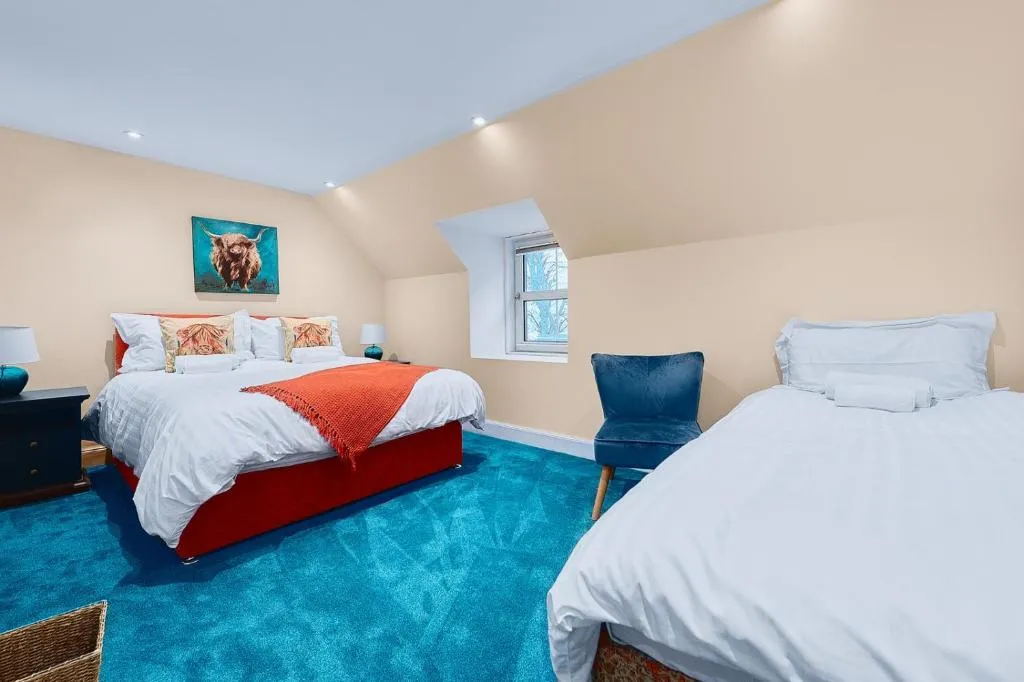 Kinkell House Rooms, hotel in Cononbridge