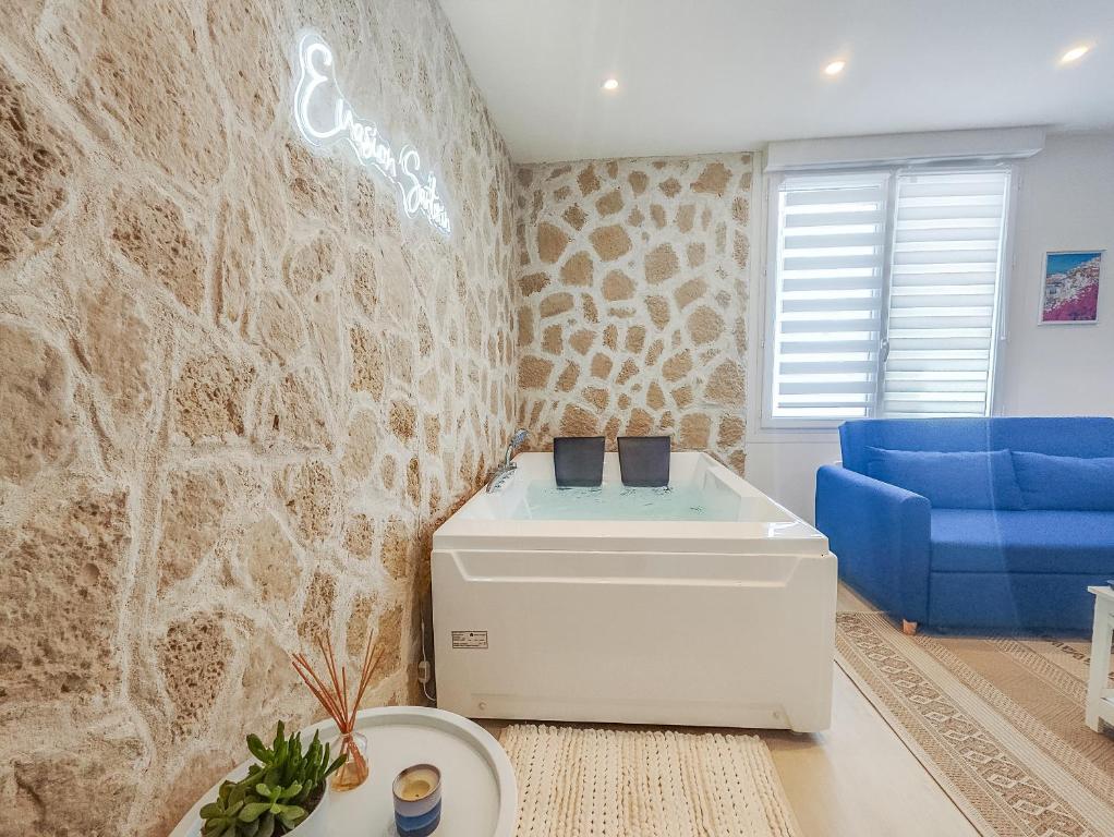 Évasion Santorin - Jacuzzi & Relax, Le Havre