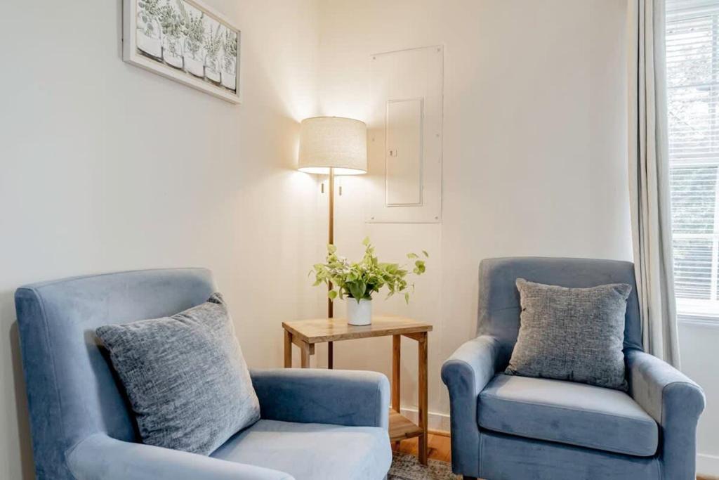 Mins to USC, Hospital, Zoo! Columbia Duet- 2 Units, West Columbia