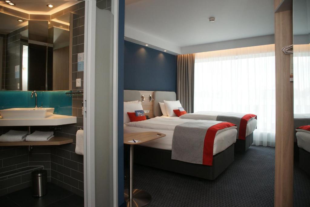 Holiday Inn Express