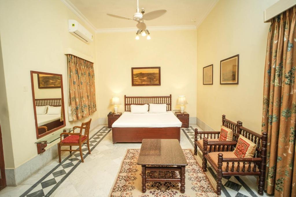 니램베 팰리스 호텔 전경