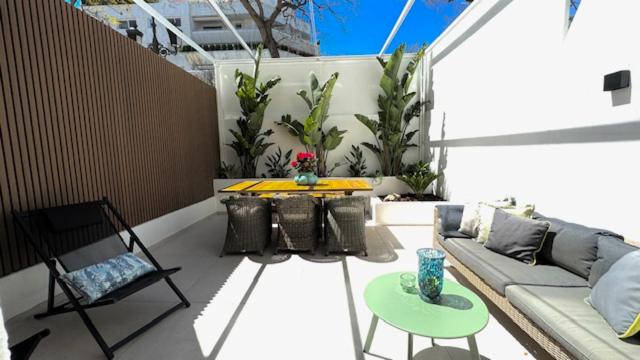 Marbella Center Beachfront with Private Patio - 2