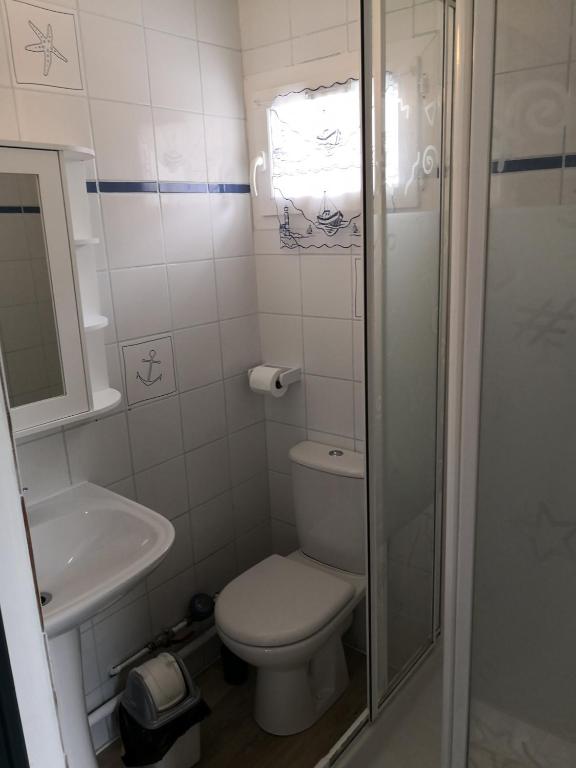 Emplacement central - 300m de la plage - studio F - 2