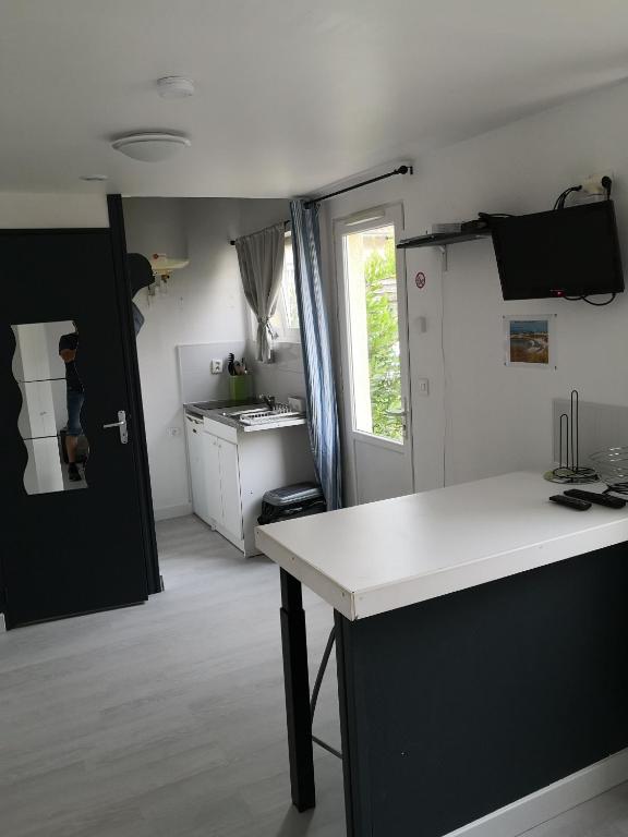 Emplacement central - 300m de la plage - studio F - 3