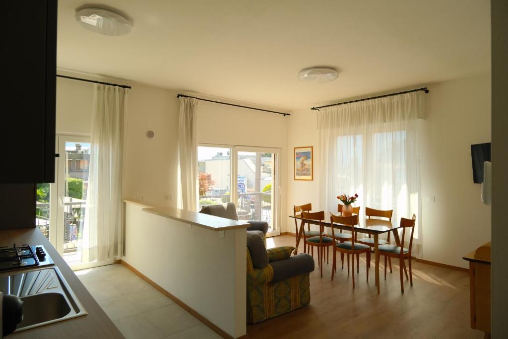 CASA PAOLA Central Stay by the Lake - 3