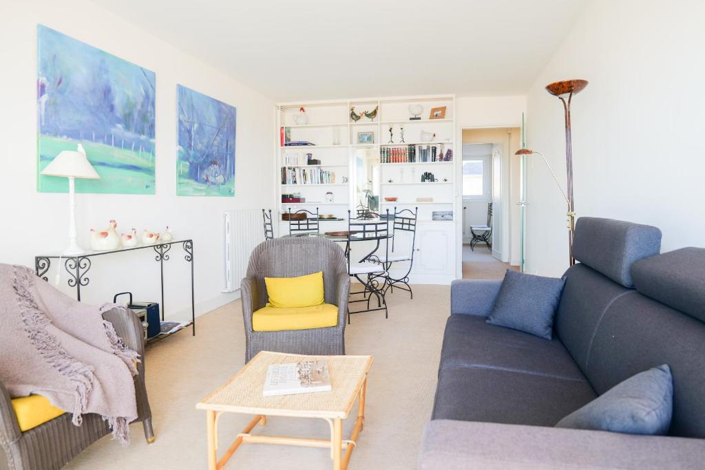 Appartement spacieux idéalement situé sur le remblai des Sables dOlonne - 2