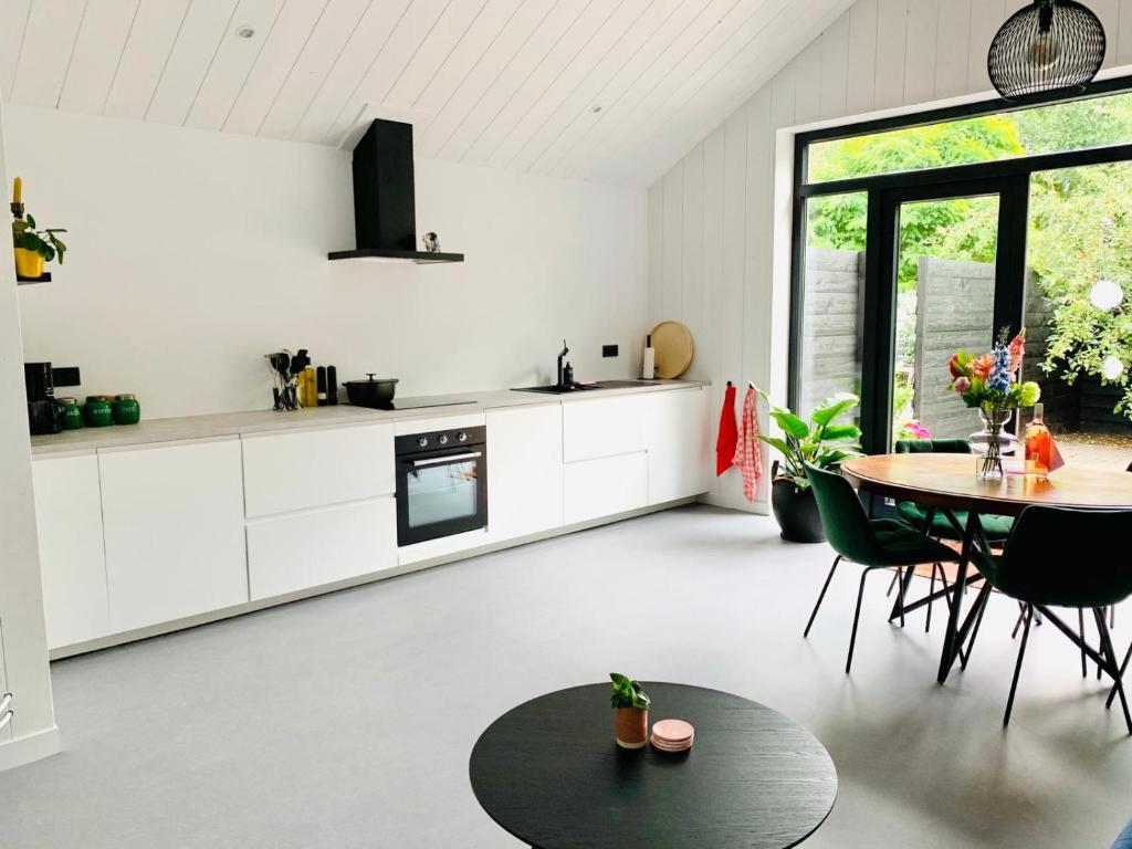 De Woudvaart Sneek, Sneek