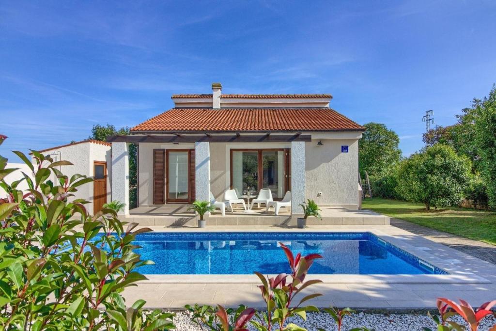 Ferienhaus mit Privatpool für 4 Personen ca 90 qm in Šišan, Istrien Südküste von Istrien, Šišan