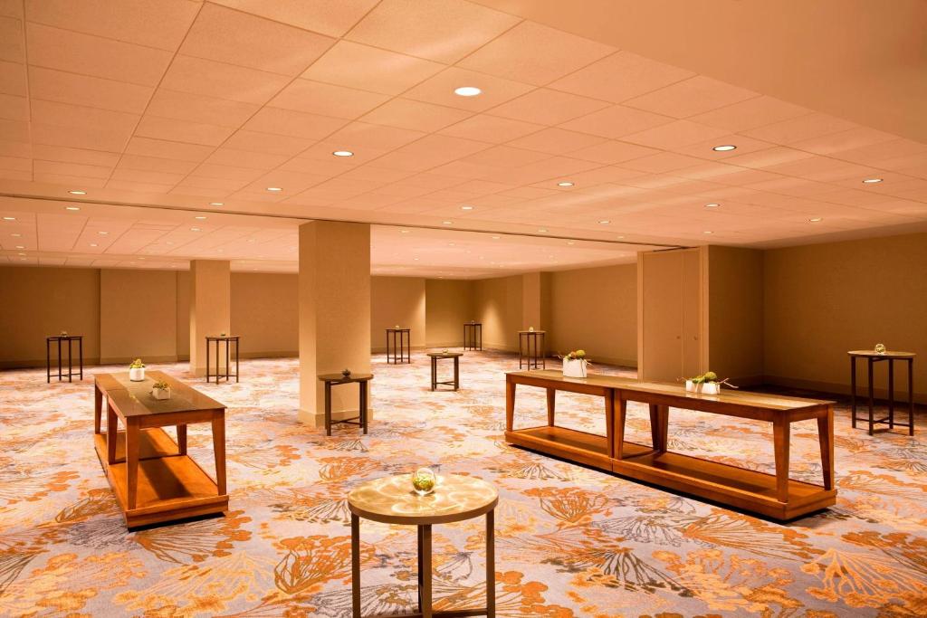 フロント・ロビー