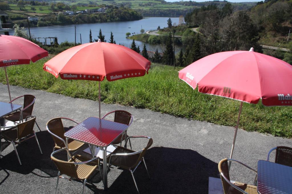 Albergue Ferramenteiro — Hotel in Portomarin