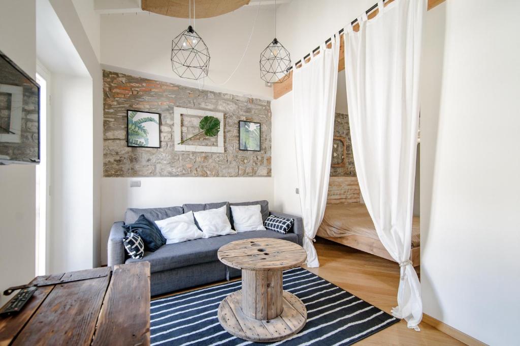 Gem of the Lake - Luxury Apartment Como Old Town - 1