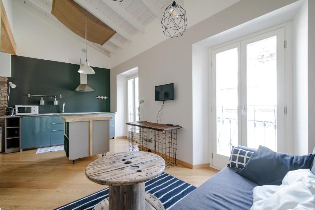 Gem of the Lake - Luxury Apartment Como Old Town - 2