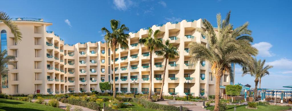 Moreno Horizon Spa and Resort — Hotel building in Hurghada, Red Sea