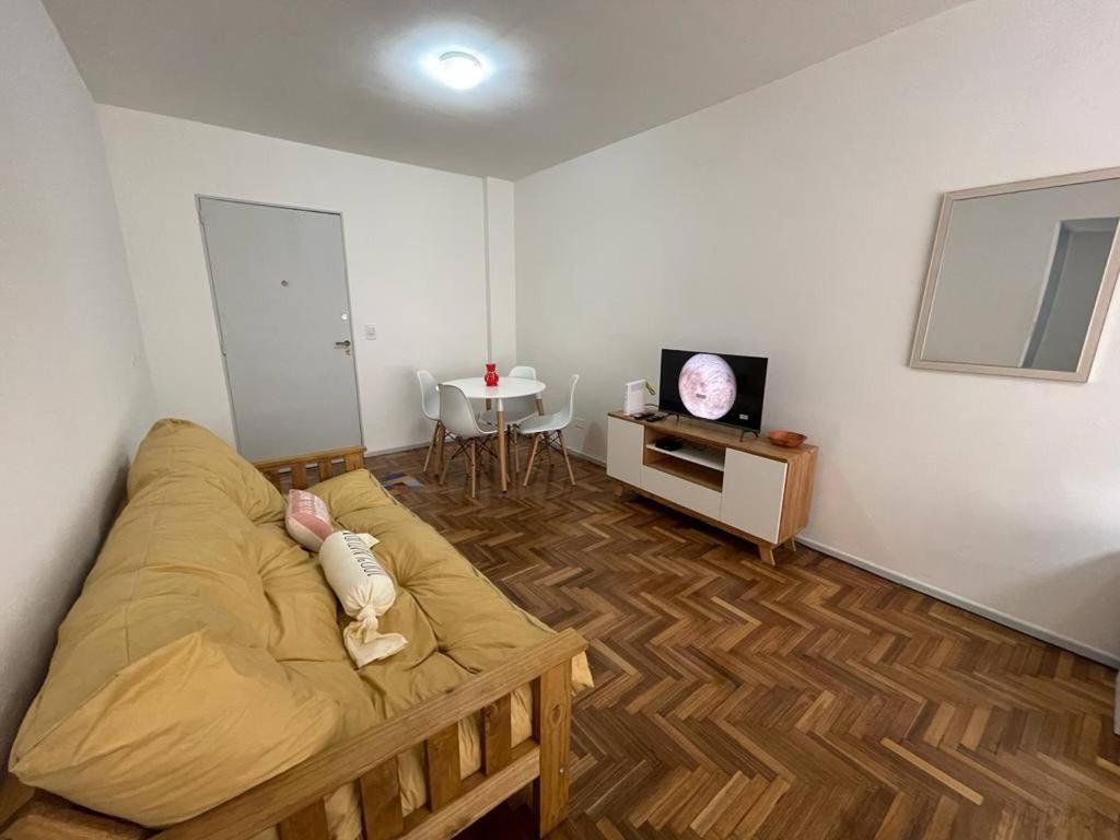 Charming Stay in the Heart of Buenos Aires 2 blocks away from Corrientes Avenue - 4