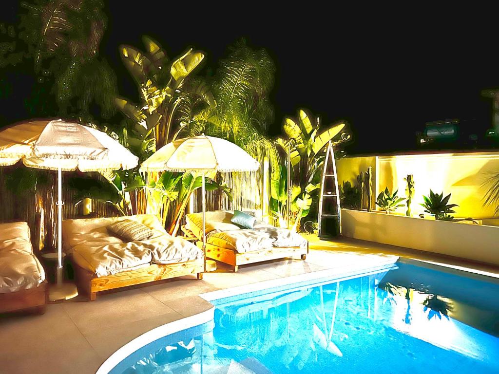 Casa Duende, Estepona, Private beach house with heated pool - 2