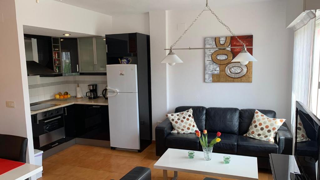 Apartment with side seaview 60 meters from sea, Torrevieja