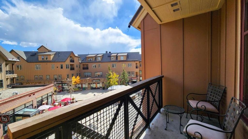 Main St Station Condo with Hot Tub and Parking, Breckenridge
