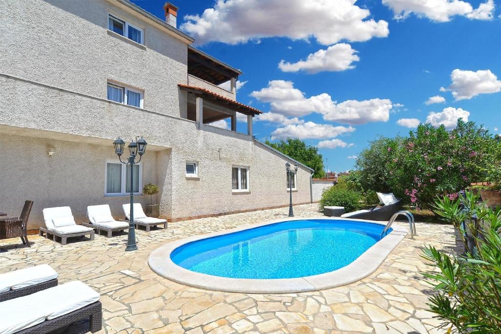 Ferienhaus mit Privatpool für 8 Personen ca 180 qm in Pula, Istrien Istrische Riviera, Pula