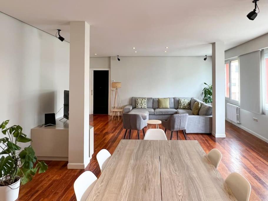 Grand View Zurriola, San Sebastián