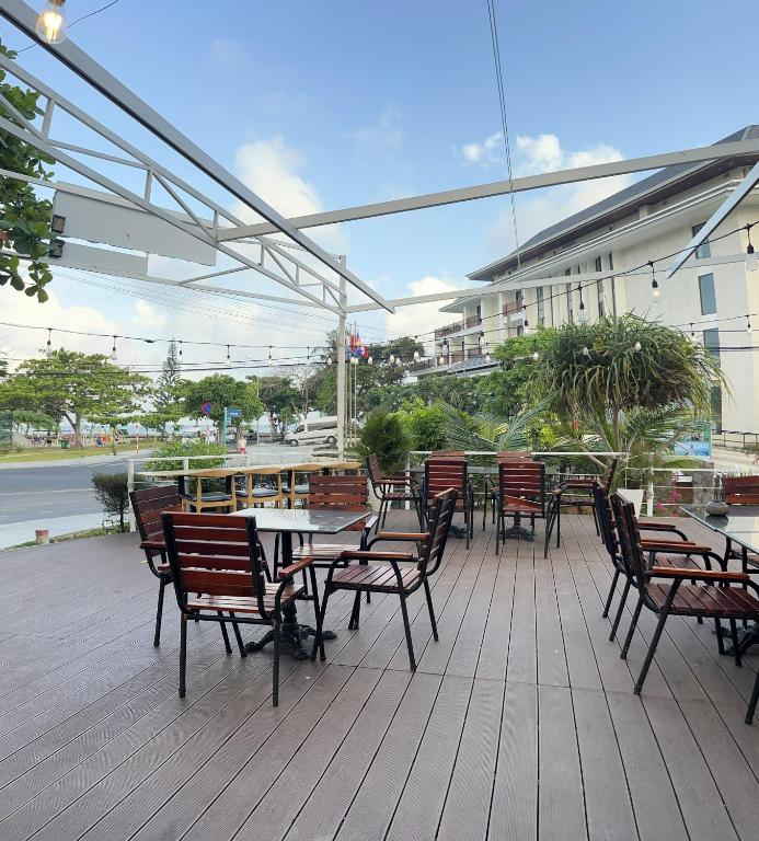 コン ダオ タン ソン ニャット ホテル (Con Dao Tan Son Nhat Hotel) レストラン