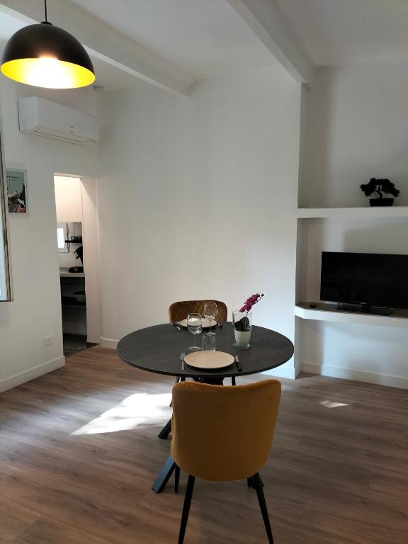 Studio balcon, intra muros, climatisé avec Wifi - 5