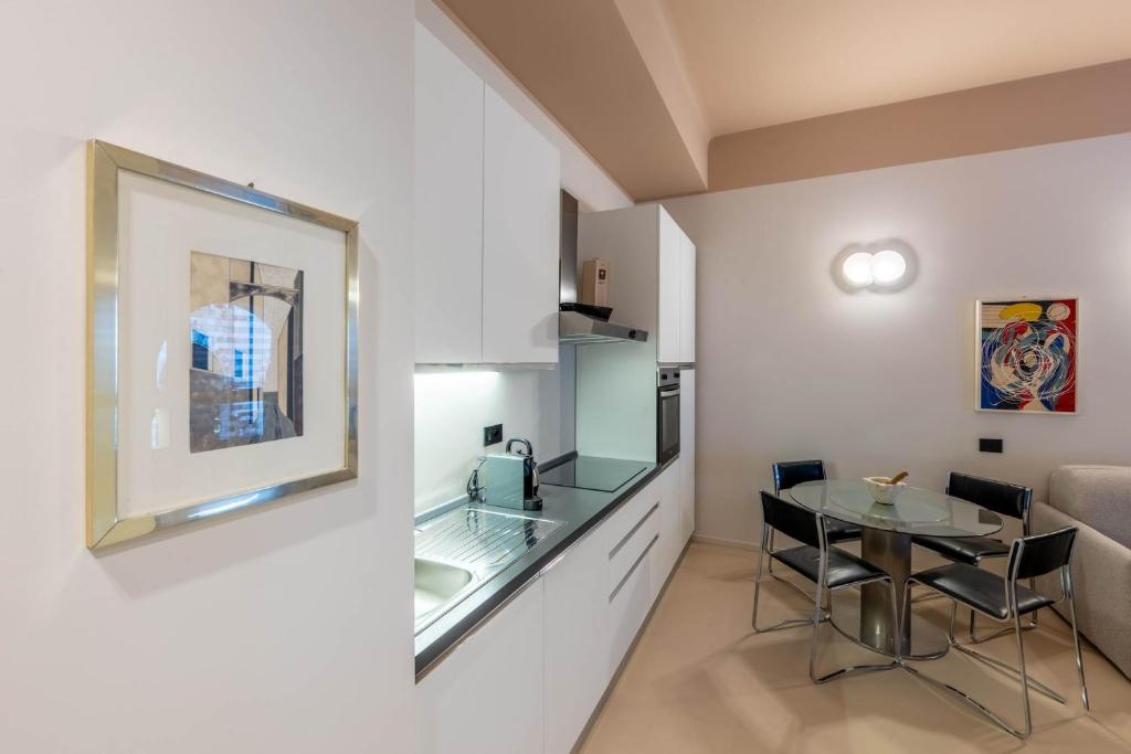 Sofia Home Luxury & City Centre - 3