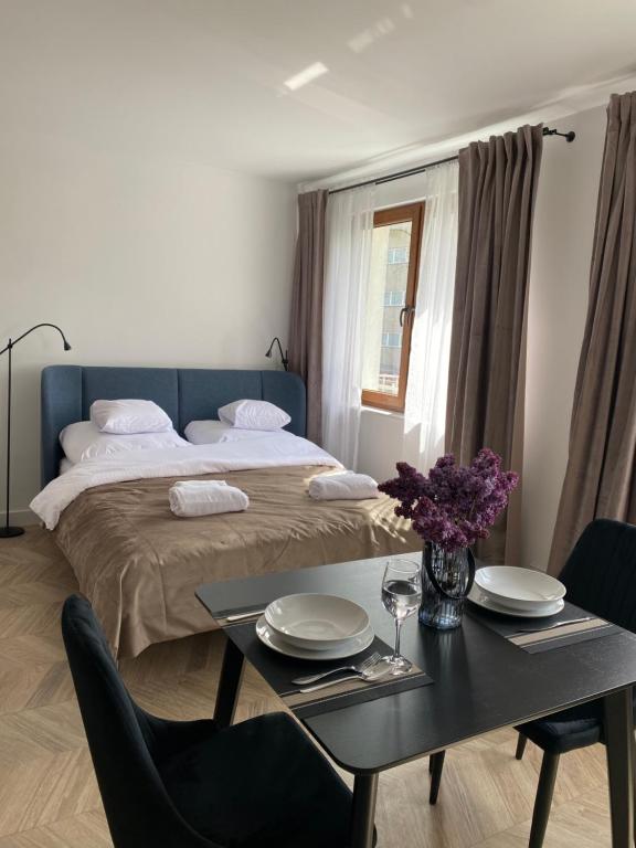 Apartament dla Dwojga, Kladsko