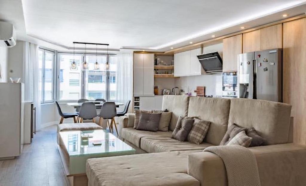 FIRST LINE BEACH APARTMENT IN MARBELLA - 4