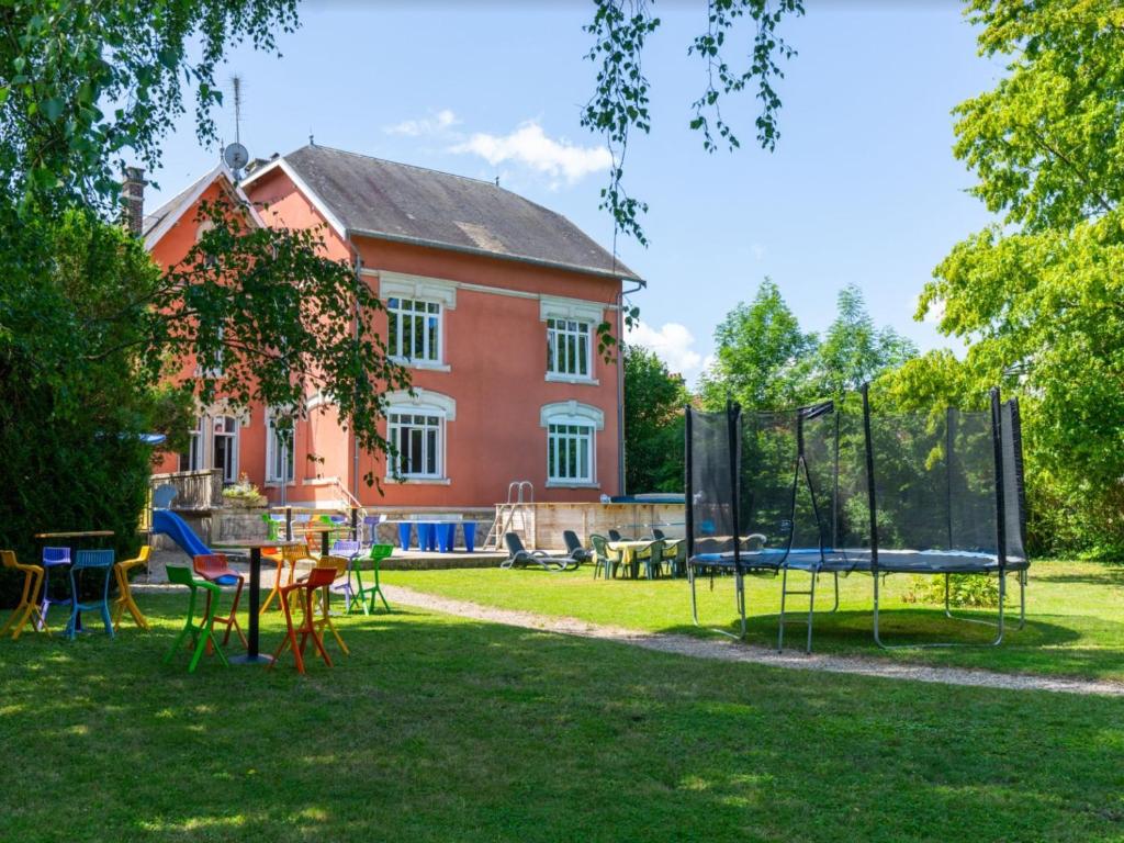 Manoir 19e 7 chambres, piscine chauffée, parc arboré proche lac en Champagne - FR-1-611-95, Montier-en-Der