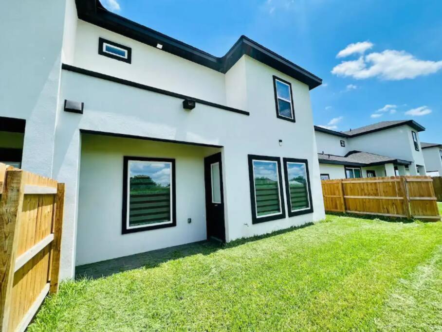 Quinta Real 4909, McAllen