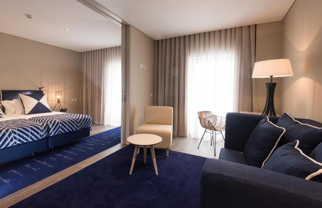 โรงแรมคาซา อินต์เซ ริเบย์โร (Hotel Casa Hintze Ribeiro)