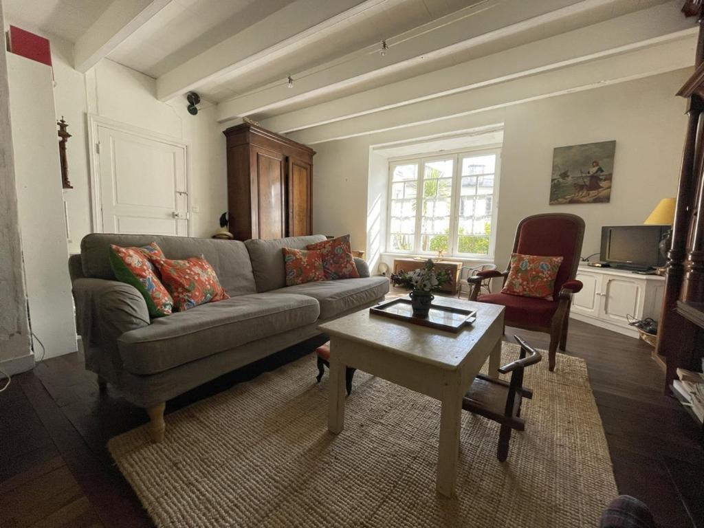 Maison de charme avec jardin clos, à 50m des commerces et proche plage, pour 8 personnes - FR-1-639-54 - 4