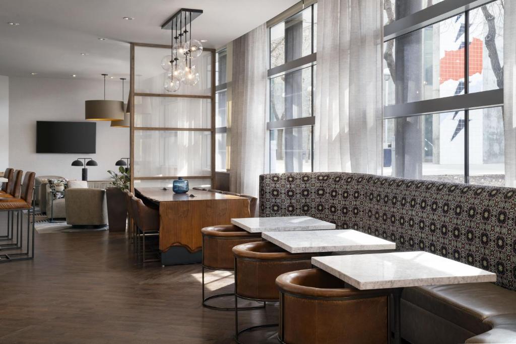 Pub/Lounge