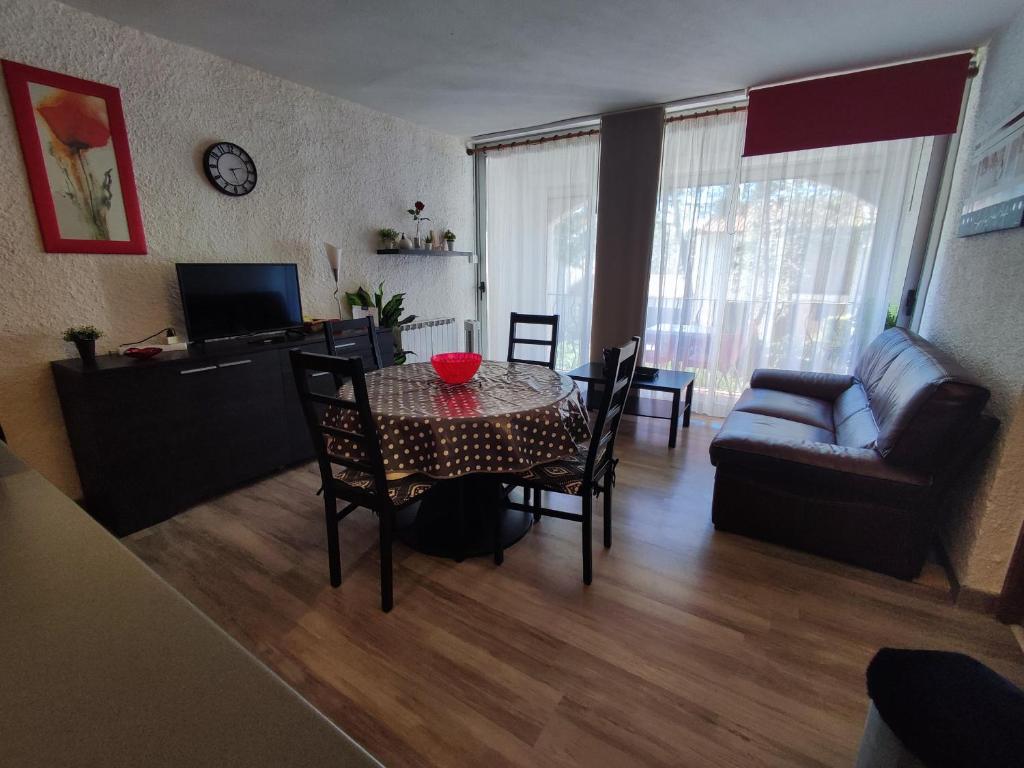 Appartement 2 pièces avec piscine et animaux admis, proche plage - FR-1-776-48 - 4