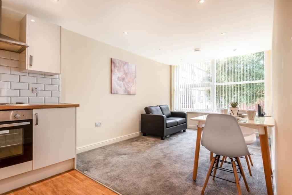 Bright 1 Bedroom Budget Flat in Central Pontefract, Pontefract