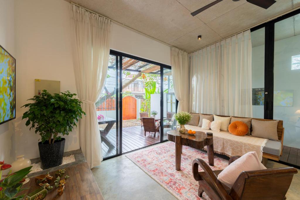 Min’s House Hoi An – 4 bedroom villa, pool