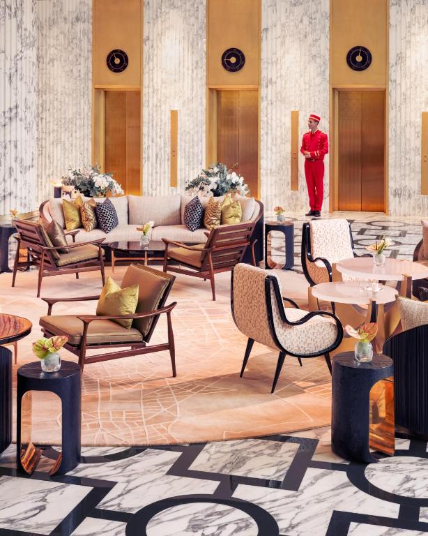 フロント・ロビー