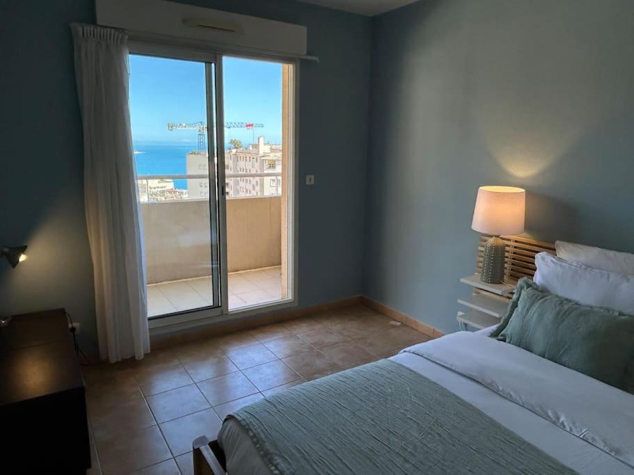 Sunnydaze Monaco beach apartment - 3