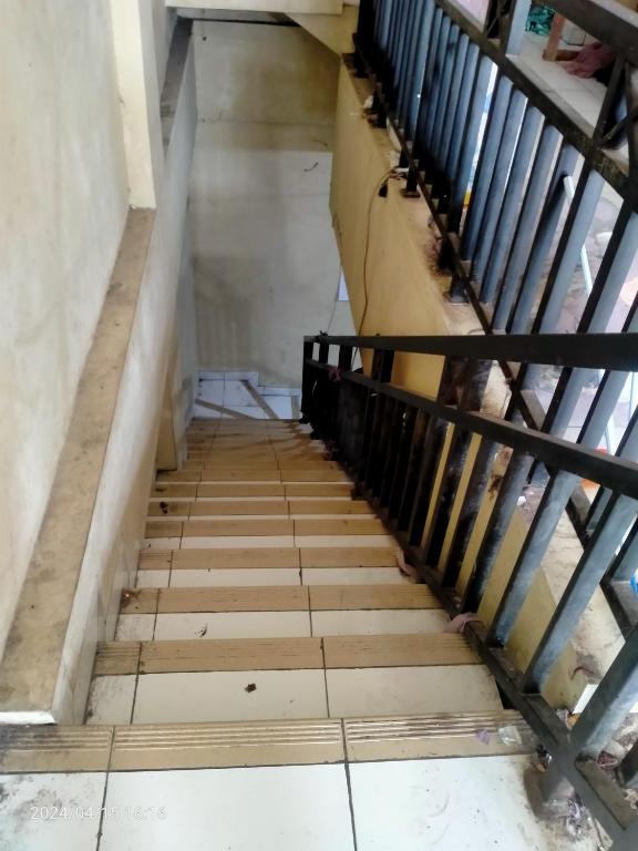 Ifrazim palem, Karang Tengah