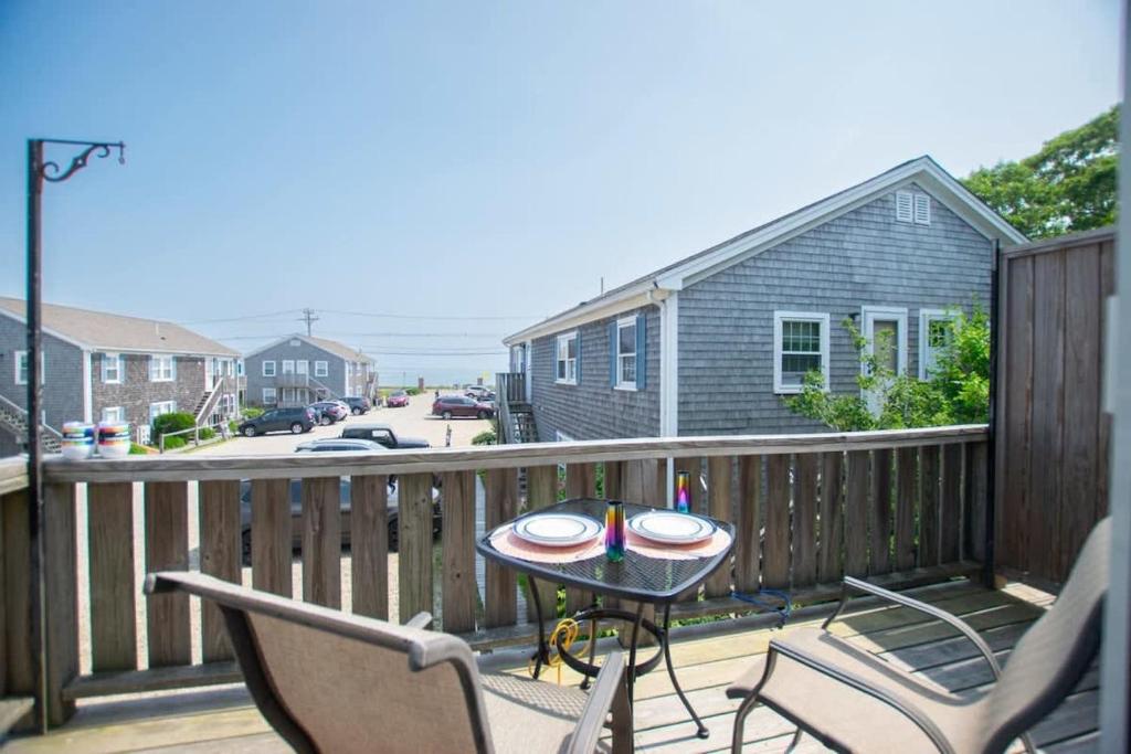 East End Condo Across from Assoc Beach, Provincetown