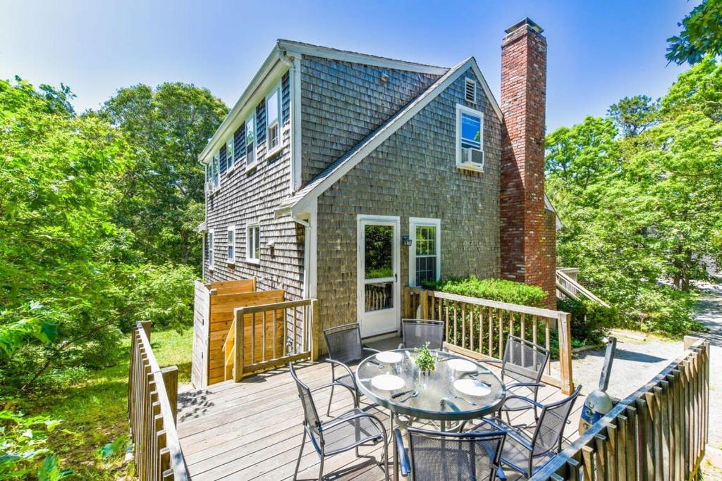 Minutes to Oceanside Beaches, Eastham