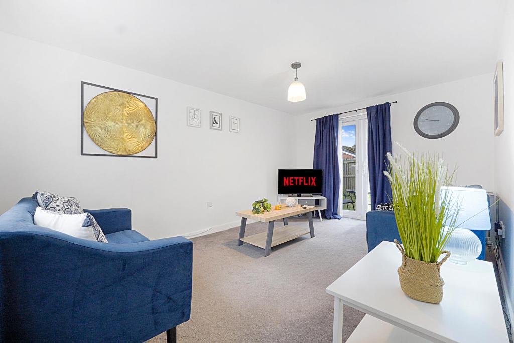 NEW! 3 Bed Home in Stockton-on-tees City Centre by Stay With Us, Ideal for Families & Large Groups, SLEEPS 5!!, Stockton-on-Tees