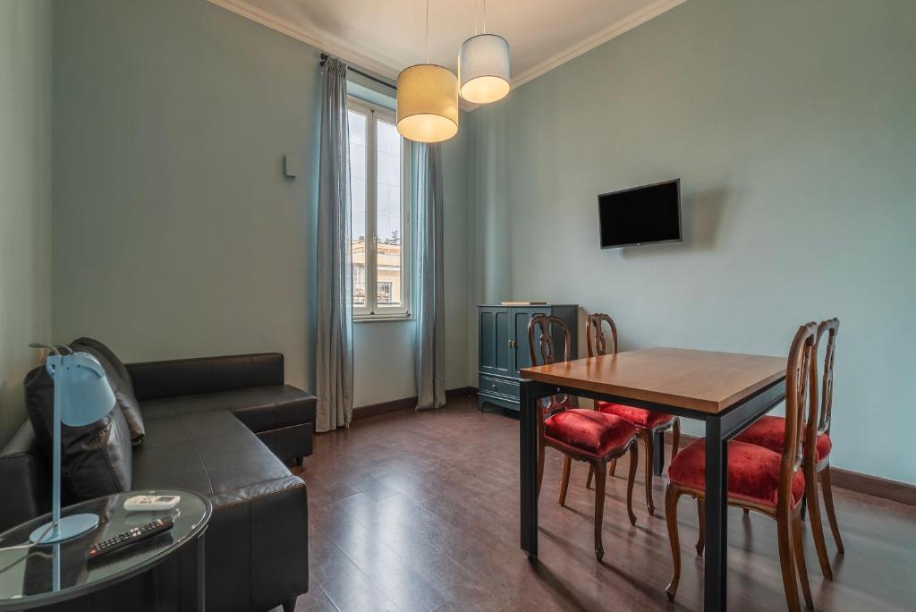 GuestHost - Colosseo & San Clemente Apartment - 2