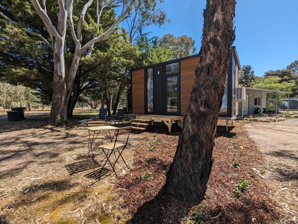 The Summit View by Tiny Away, Dadswells Bridge
